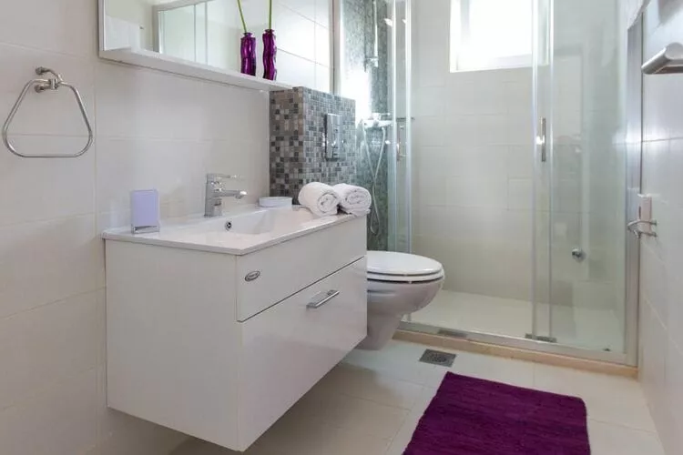 Villa Roza - One-Bedroom Apartment-Salle de bain