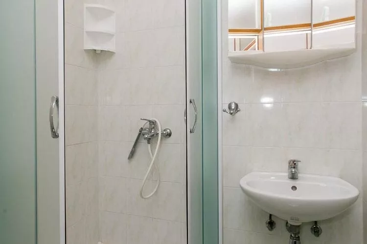 Guest House Old Town View- One Bedroom Apartment (2 Adults)-Bathroom