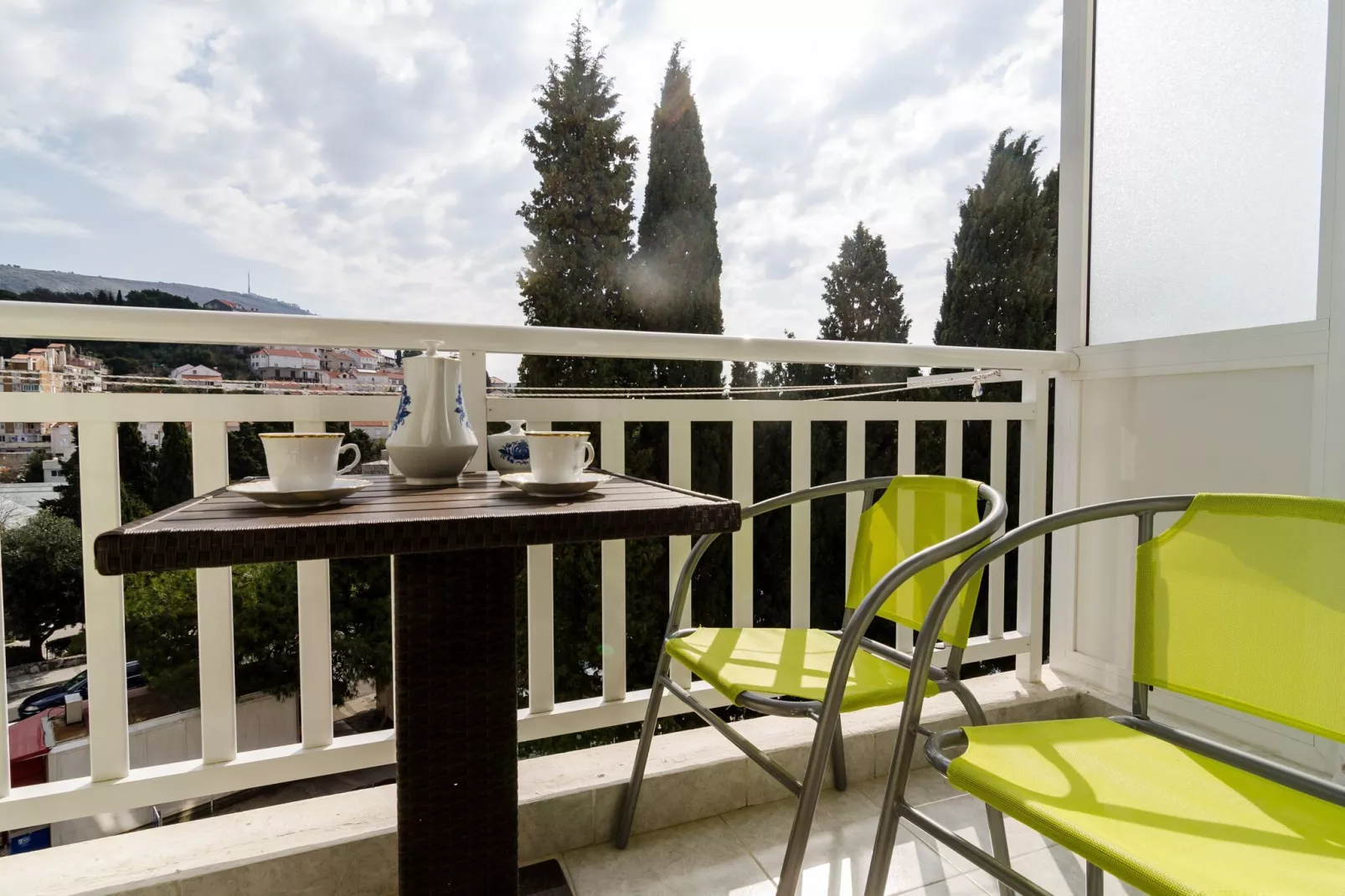 Apartment Nina - One Bedroom Apartment with Balcony-Terrassenbalkon