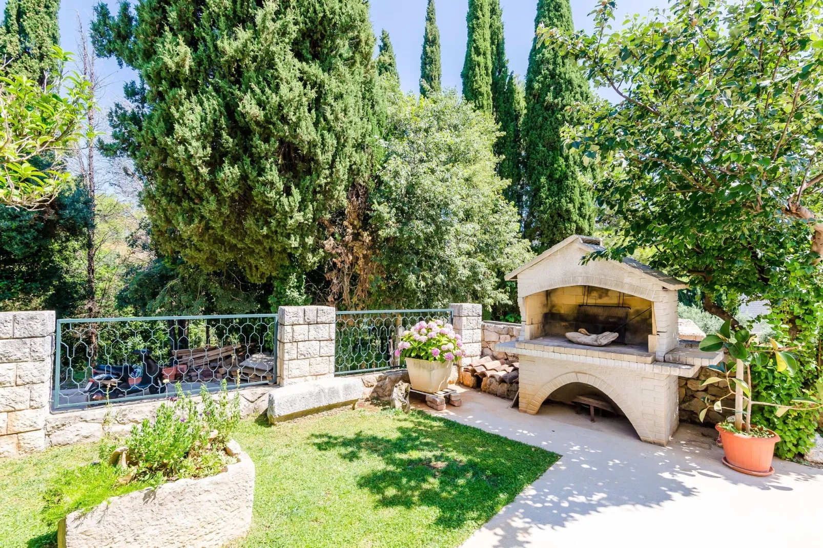 Apartments Garden - One-Bedroom Apartment with Terrace (2 Adults)-Installations