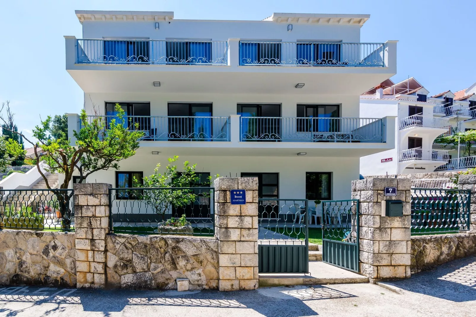 Apartments Garden - One-Bedroom Apartment with Terrace (2 Adults)-Extérieur