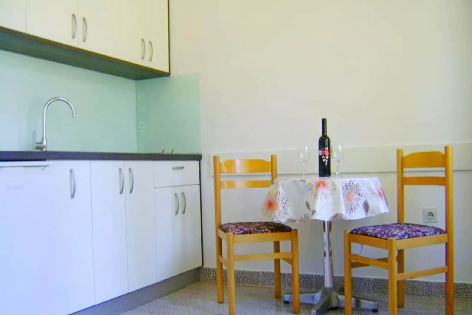 Apartments Garden - One-Bedroom Apartment with Terrace (2 Adults)-Salle à manger