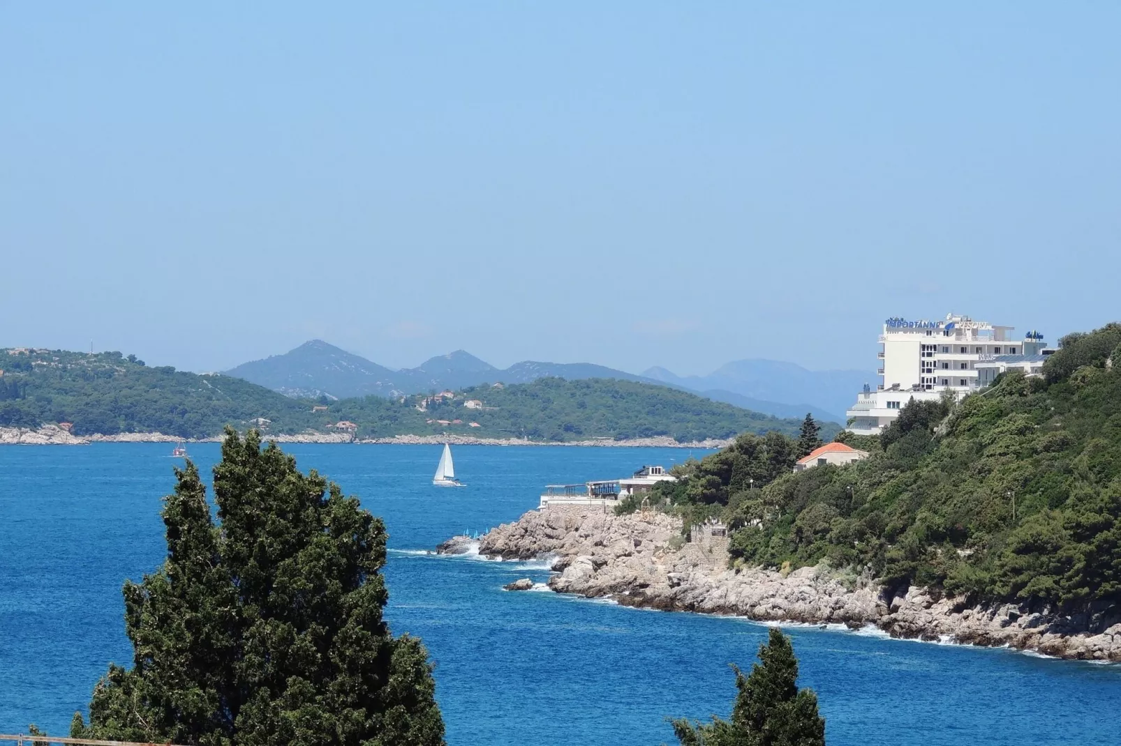 Villa Hortenzia -  Three-Bedroom Apartment with Terrace and Sea View-Vue