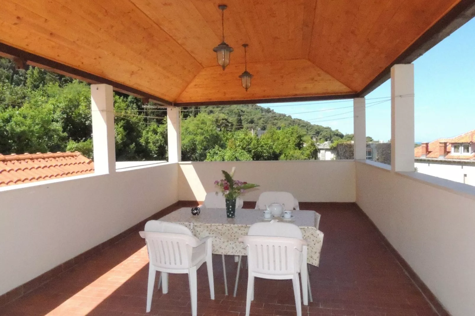 Villa Hortenzia -  Three-Bedroom Apartment with Terrace and Sea View-Terrasse