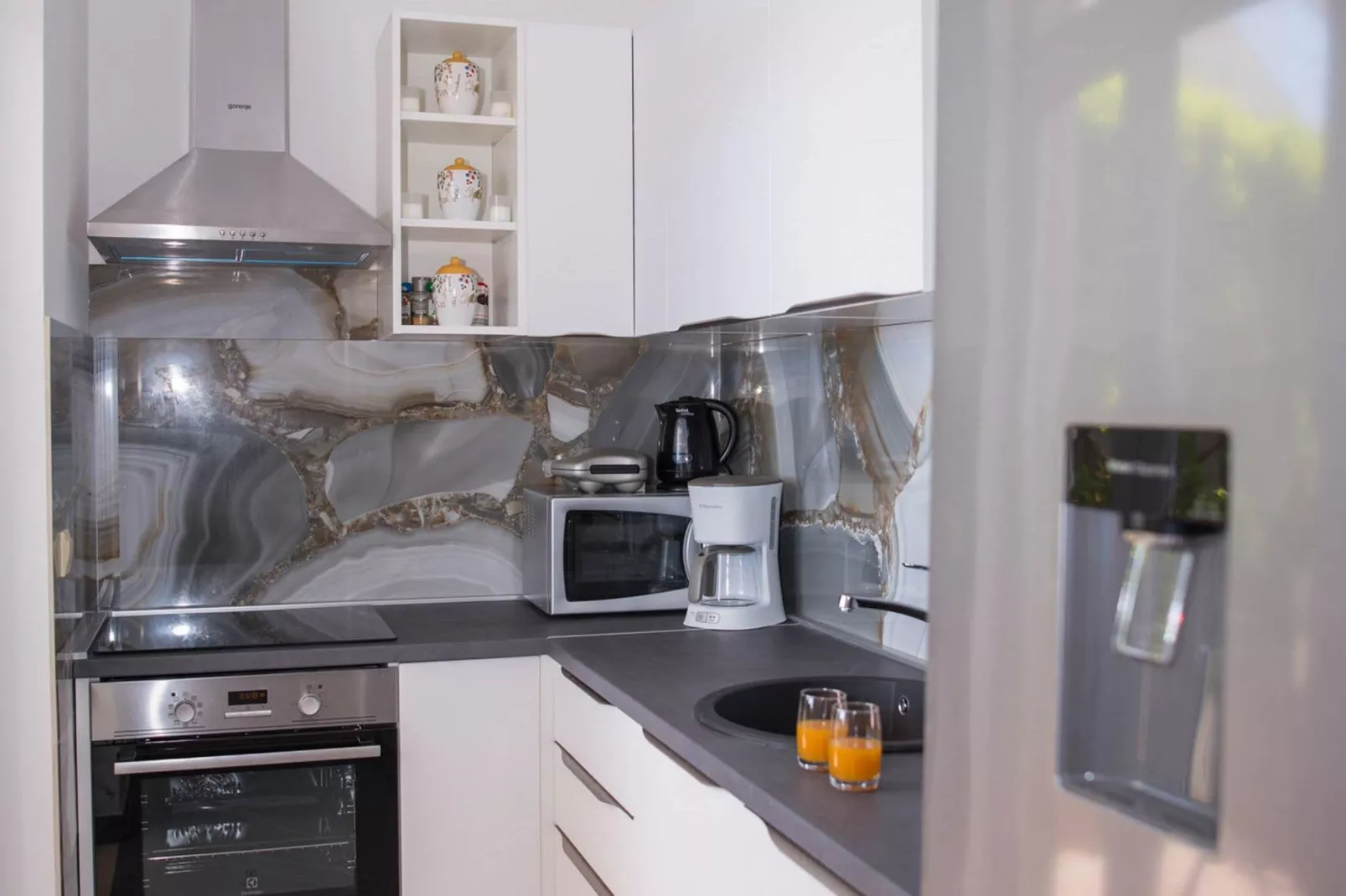Apartment Faros - Two-Bedroom Apartment with Terrace and Sea View-Kitchen