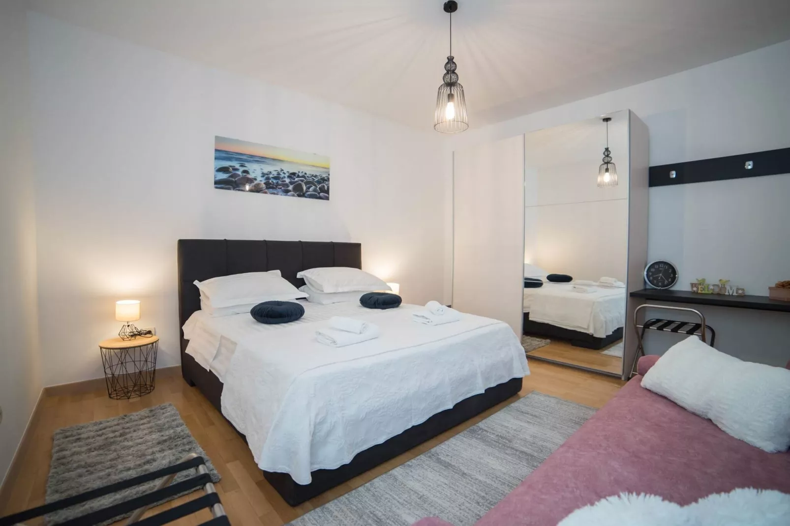 Apartment Faros - Two-Bedroom Apartment with Terrace and Sea View-Bedroom