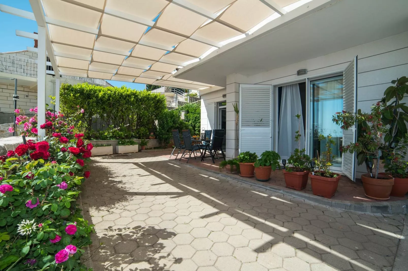 Apartment Faros - Two-Bedroom Apartment with Terrace and Sea View-Terrace