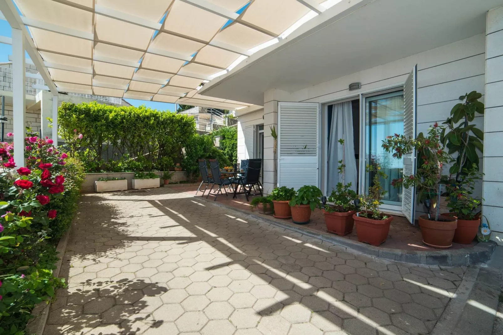 Apartment Faros - Two-Bedroom Apartment with Terrace and Sea View-Terrace