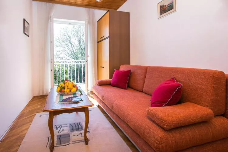 Apartments Anka - One-Bedroom Apartment with Balcony and Sea View-Wohnzimmer
