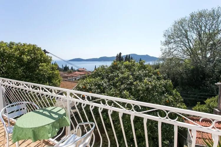 Apartments Anka - One-Bedroom Apartment with Balcony and Sea View-Terrassenbalkon