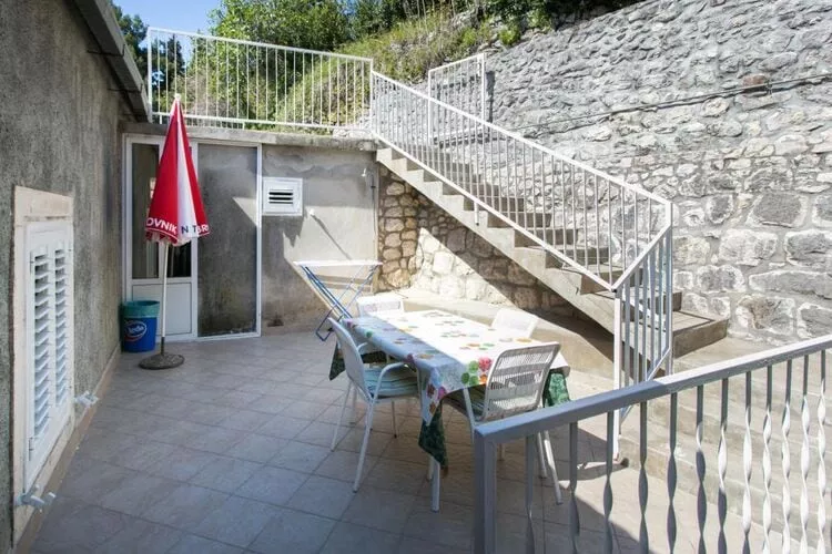 Apartments Anka - One-Bedroom Apartment with Balcony and Sea View-Terrasse