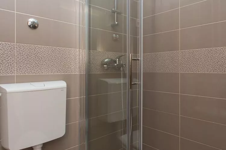 Apartments Anka- Studio Apartment with Balcony-Bathroom
