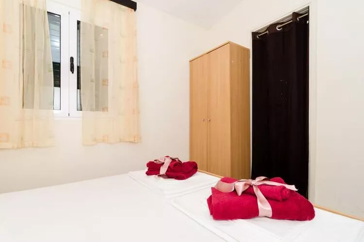 Apartments Paula - Studio Apartment with Terrace and Sea View-Bedroom