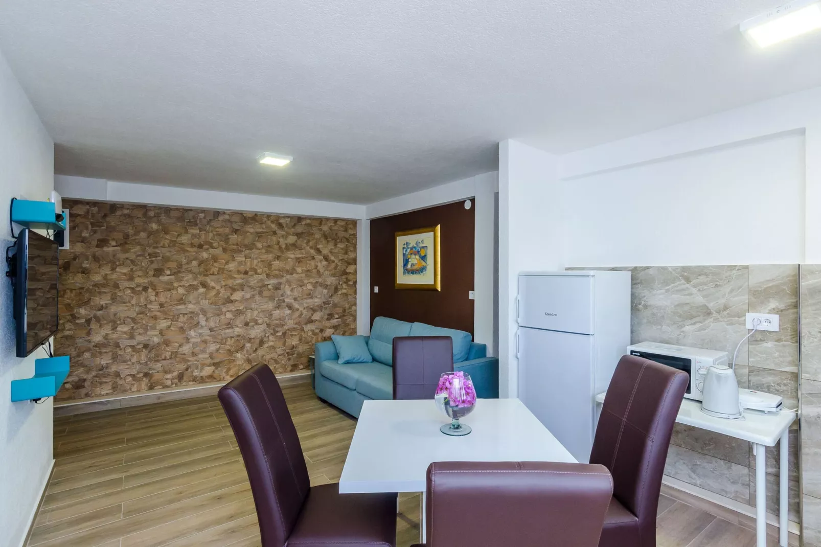 Apartments Paula - One Bedroom Apartment with Shared Terrace-Salle à manger