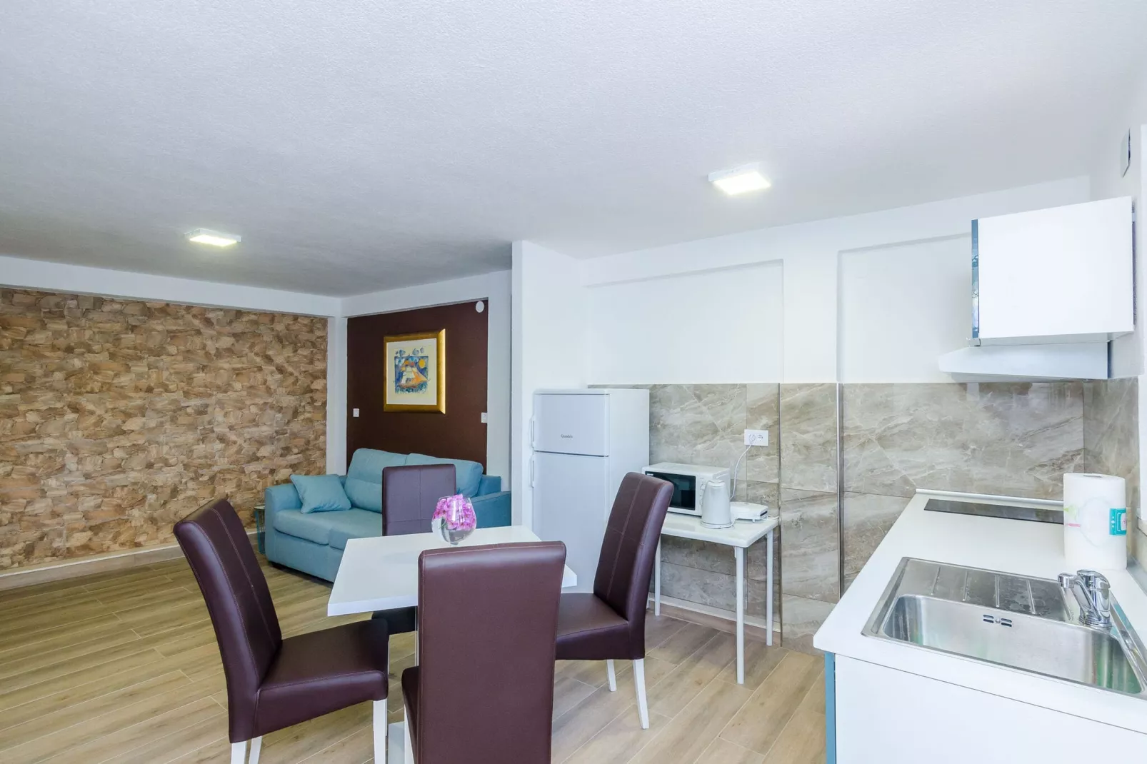 Apartments Paula - One Bedroom Apartment with Shared Terrace-Salle à manger