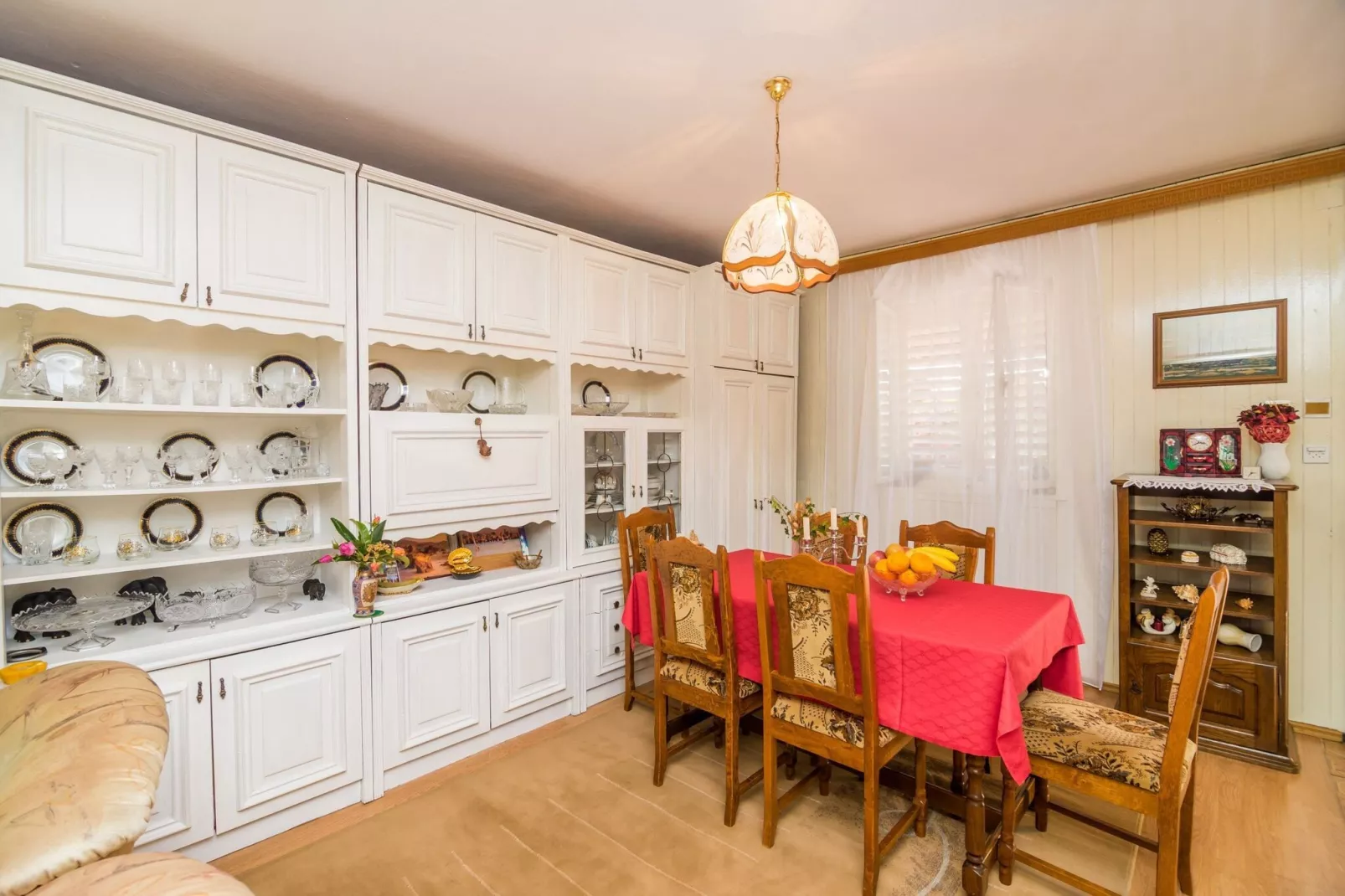 Villa Desin - Three Bedroom Apartment with Terrace and Garden View-Dining room