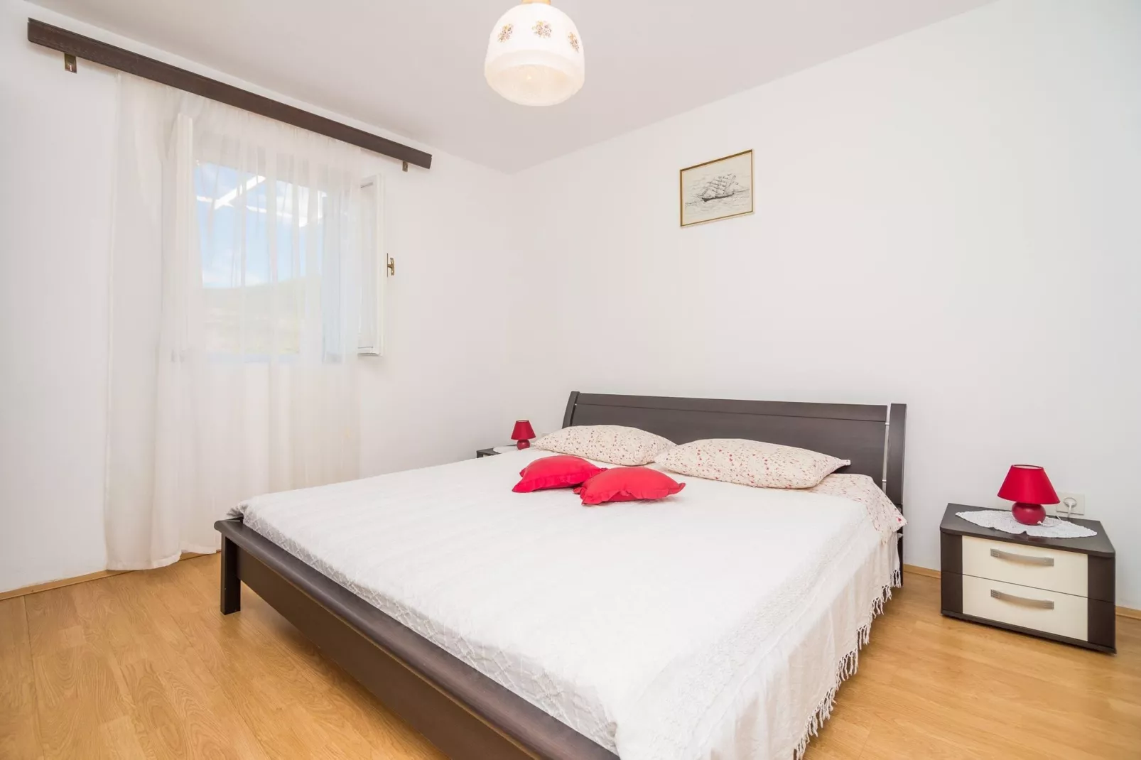 Villa Desin - Three Bedroom Apartment with Terrace and Garden View-Bedroom