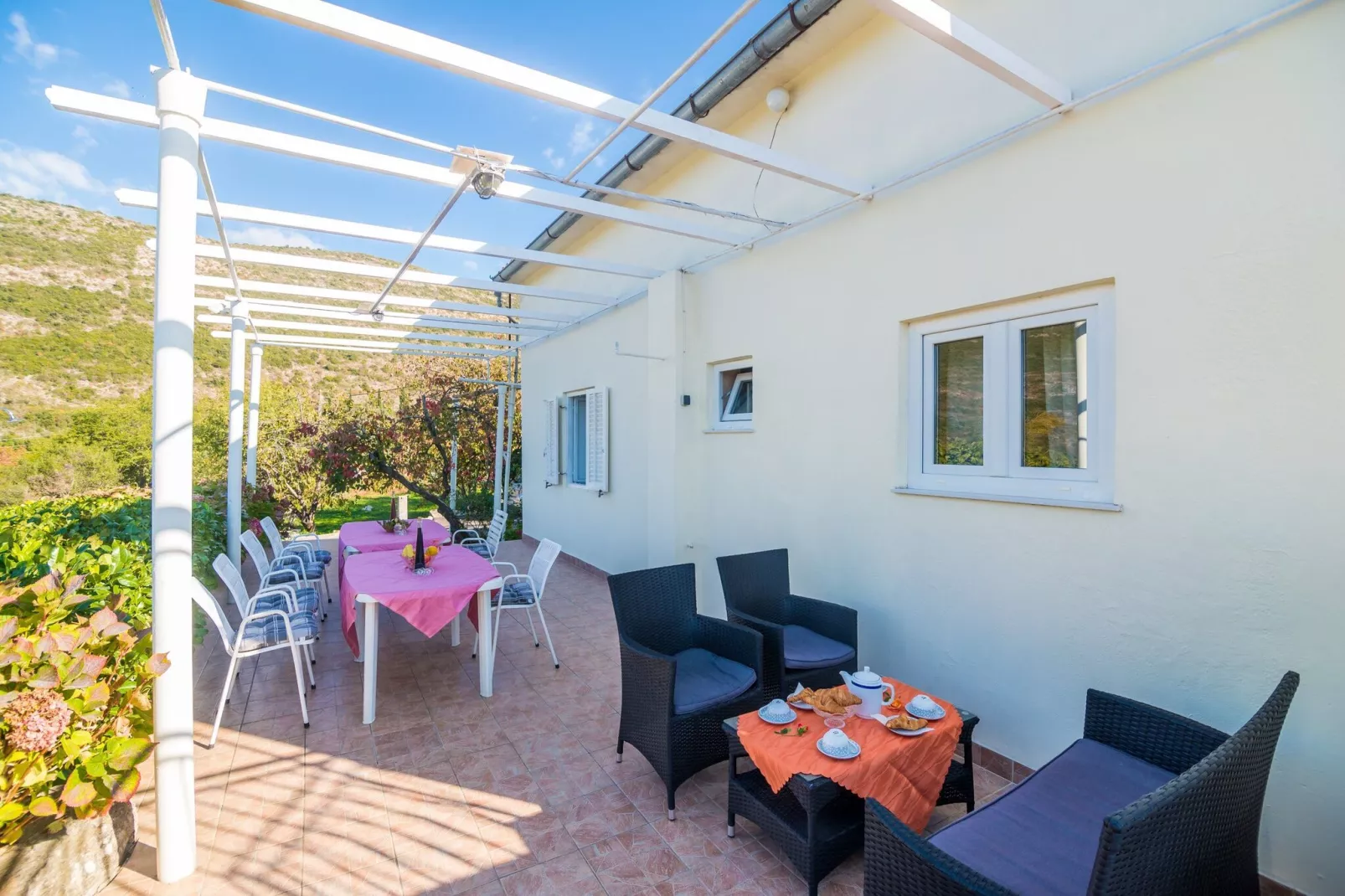Villa Desin - Three Bedroom Apartment with Terrace and Garden View-Terrace