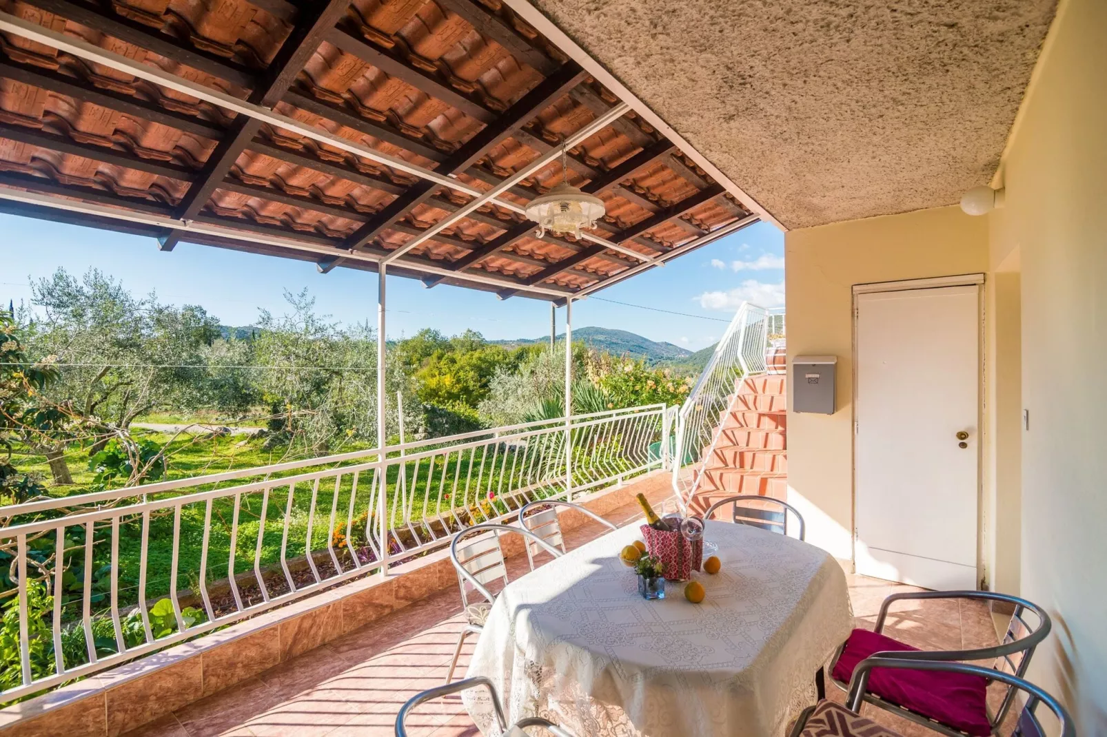 Villa Desin - Three Bedroom Apartment with Terrace and Garden View-Terrace