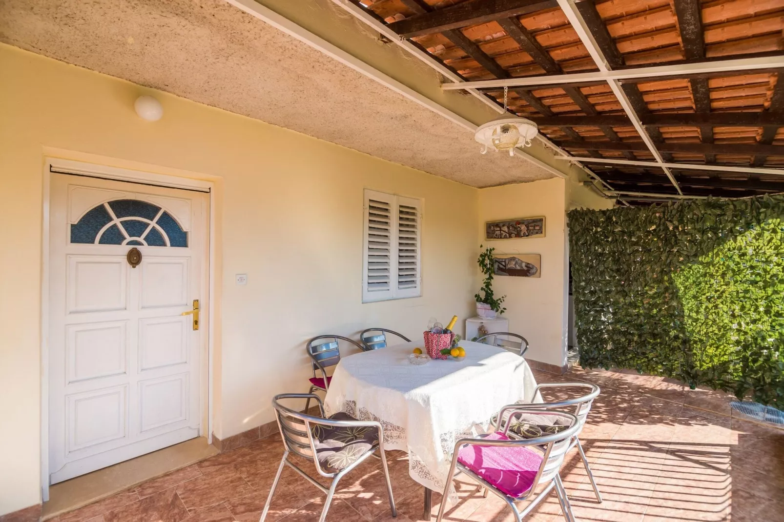 Villa Desin - Three Bedroom Apartment with Terrace and Garden View-Terrace