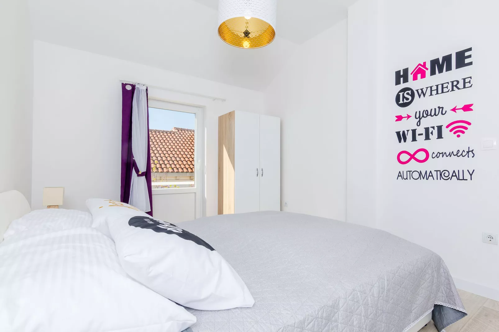 Apartment Sea Shell - Triplex Three-Bedroom Apartment with Terrace-Bedroom