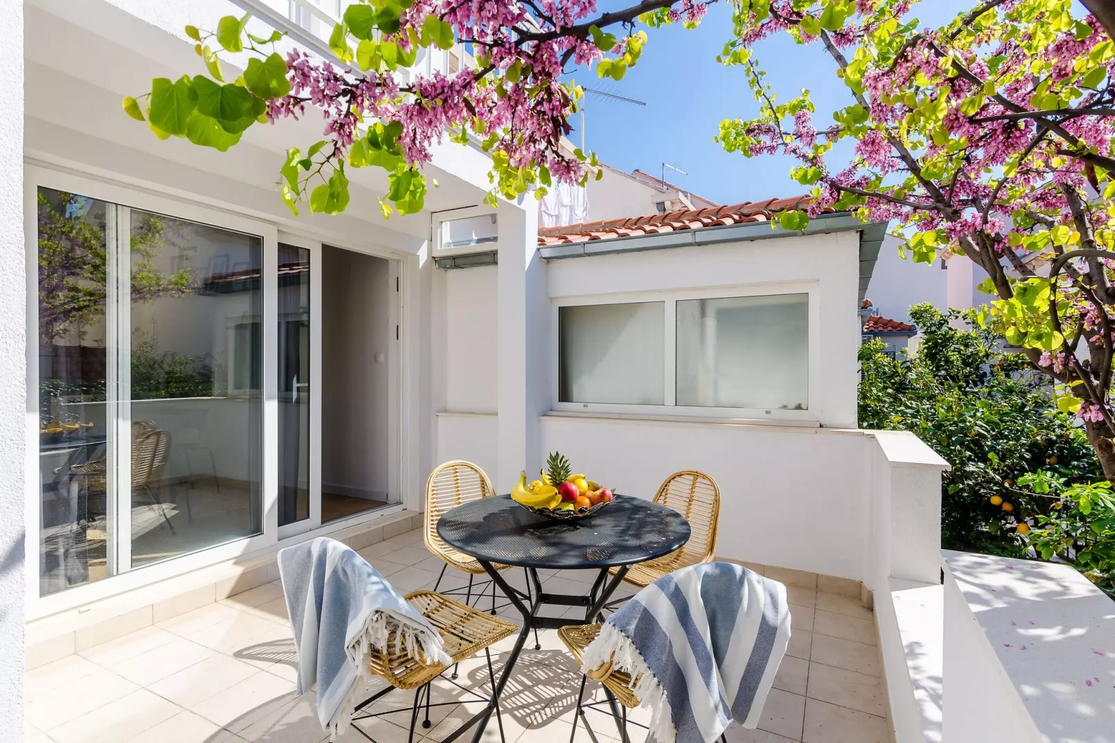 Apartment Sea Shell - Triplex Three-Bedroom Apartment with Terrace-Terrace
