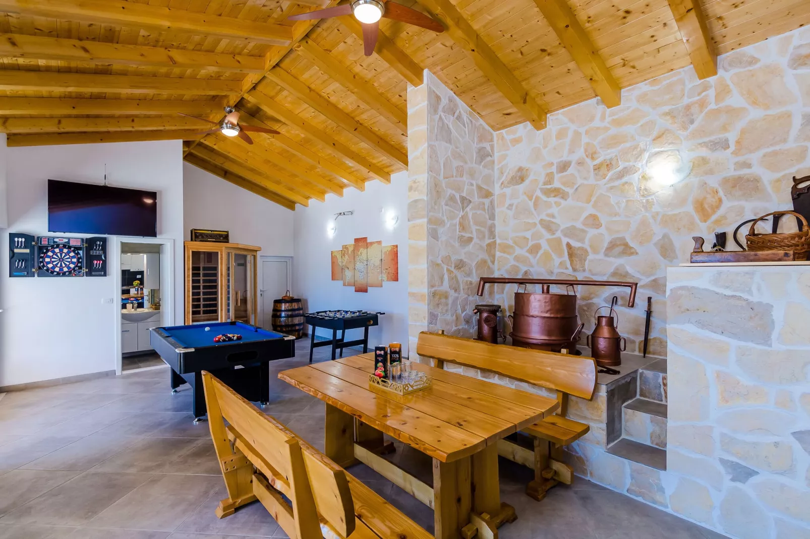 Villa Mateo - Three Bedroom Apartment with Terrace and Private Pool-Terrace
