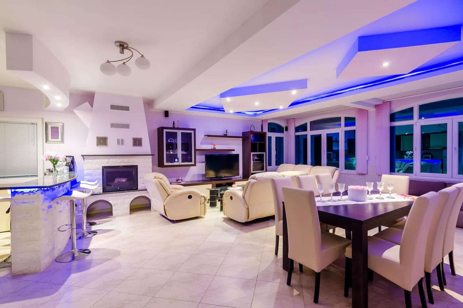 Villa Mateo - Three Bedroom Apartment with Terrace and Private Pool-Dining room