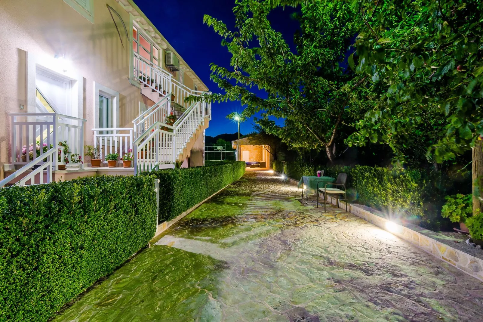 Villa Mateo - Three Bedroom Apartment with Terrace and Private Pool-Outdoor