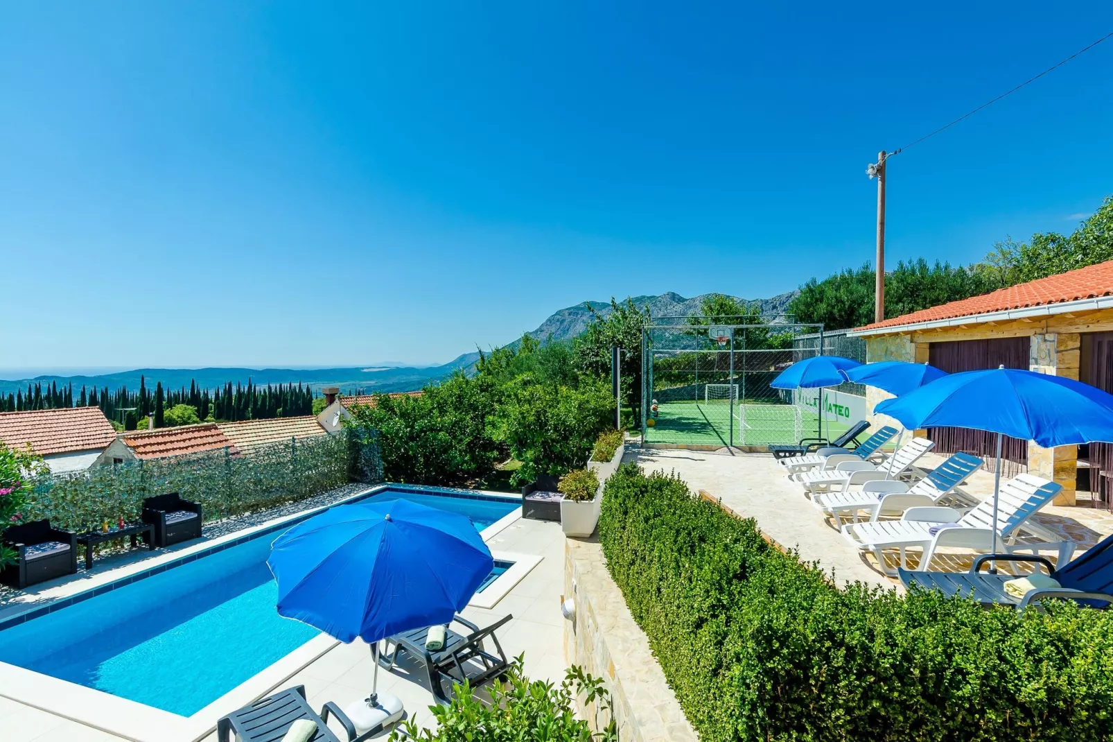 Villa Mateo - Three Bedroom Apartment with Terrace and Private Pool-Pool