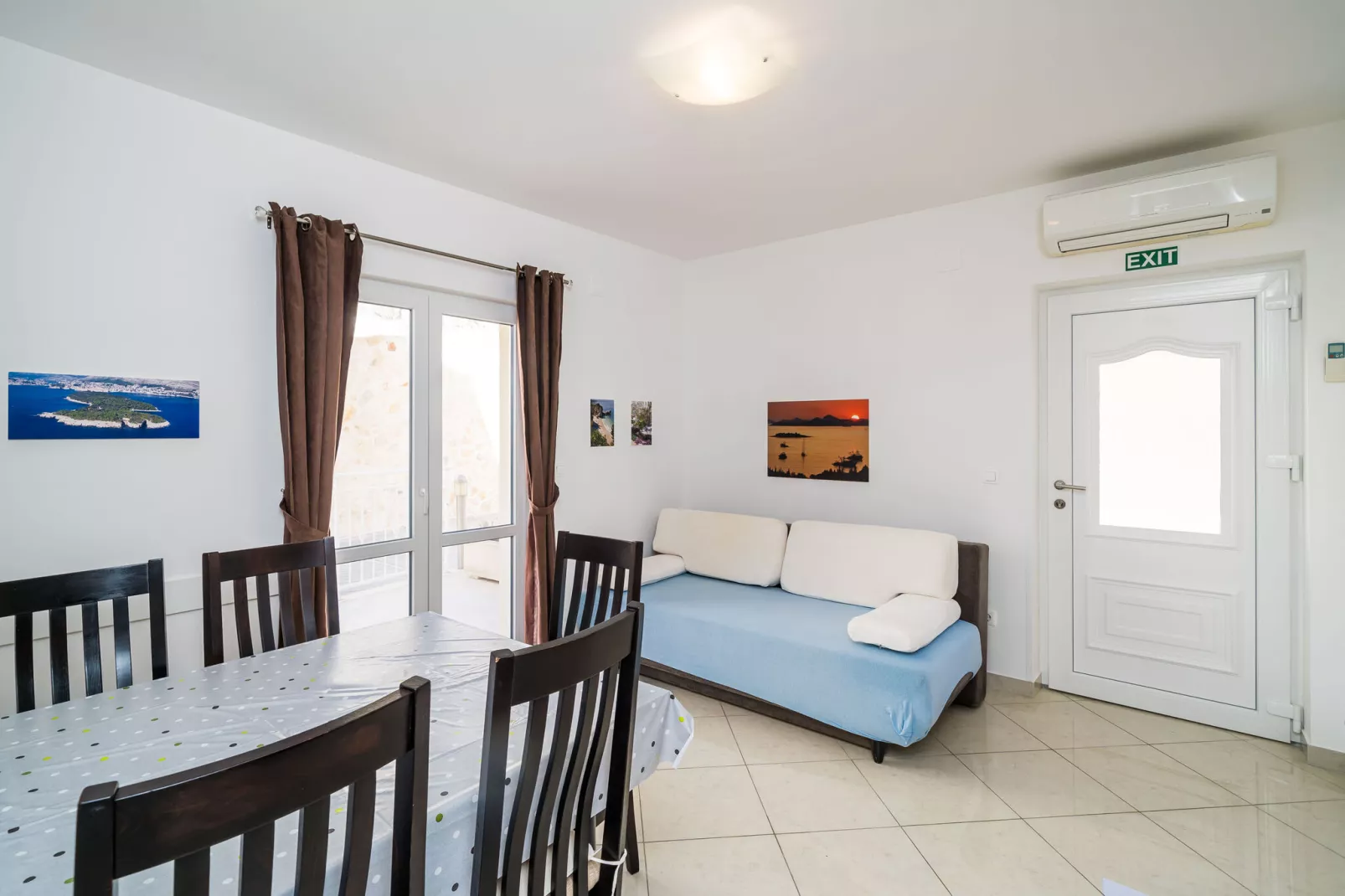 Villa Samba - Two-Bedroom Apartment with Terrace and Sea View - A4+1-Living room