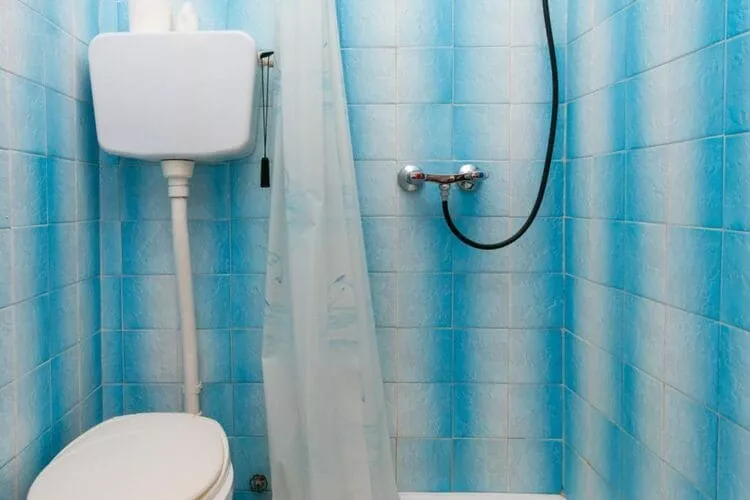 Guest House Simunovic - Double Room with Garden View-Bathroom