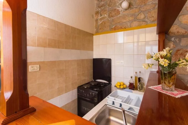 Guest House Simunovic - Studio Apartment with Terrace-Kitchen