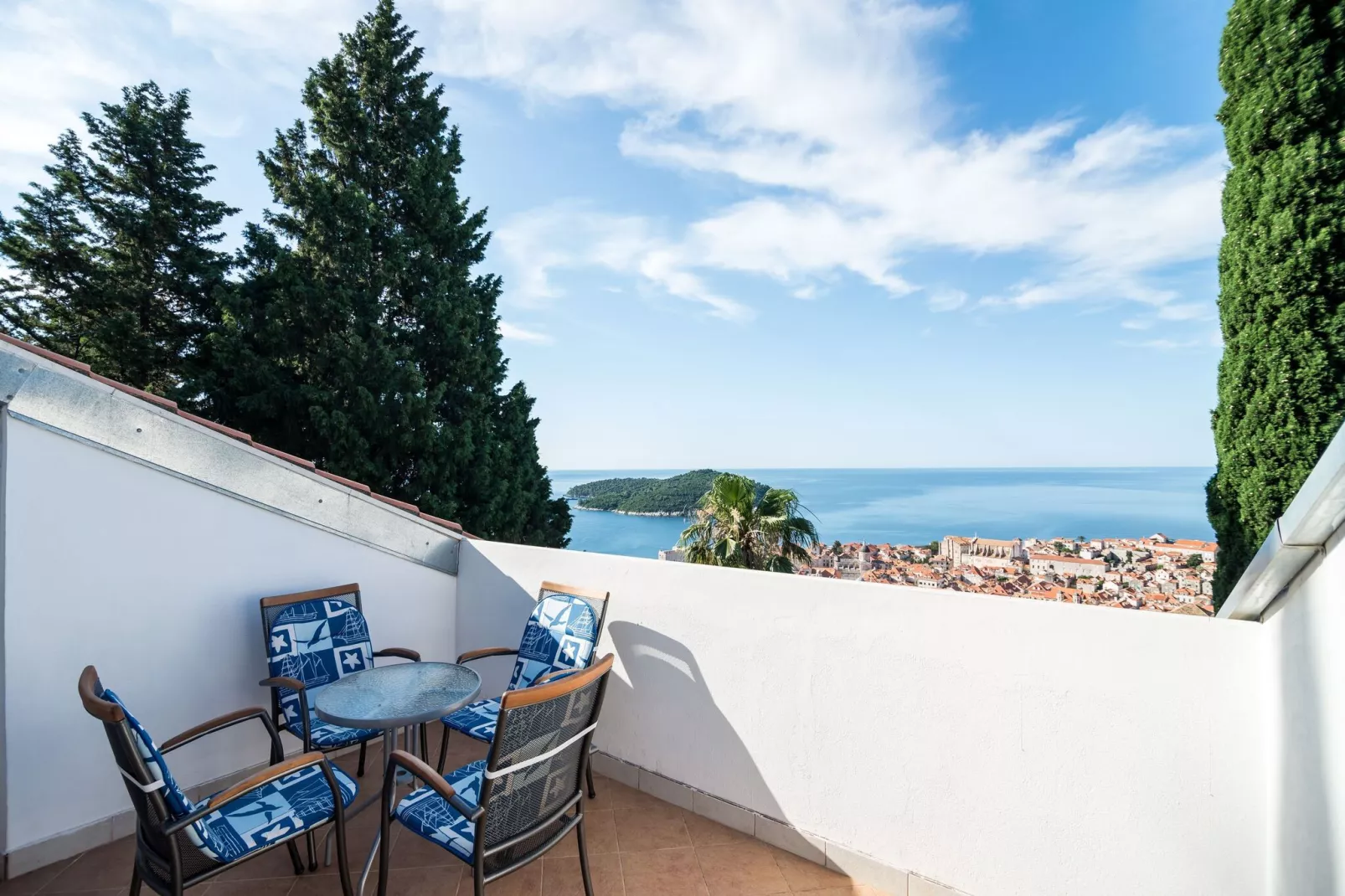 Apartment Srđ - Two-Bedroom Apartment with Balcony and Sea View-Terrassenbalkon