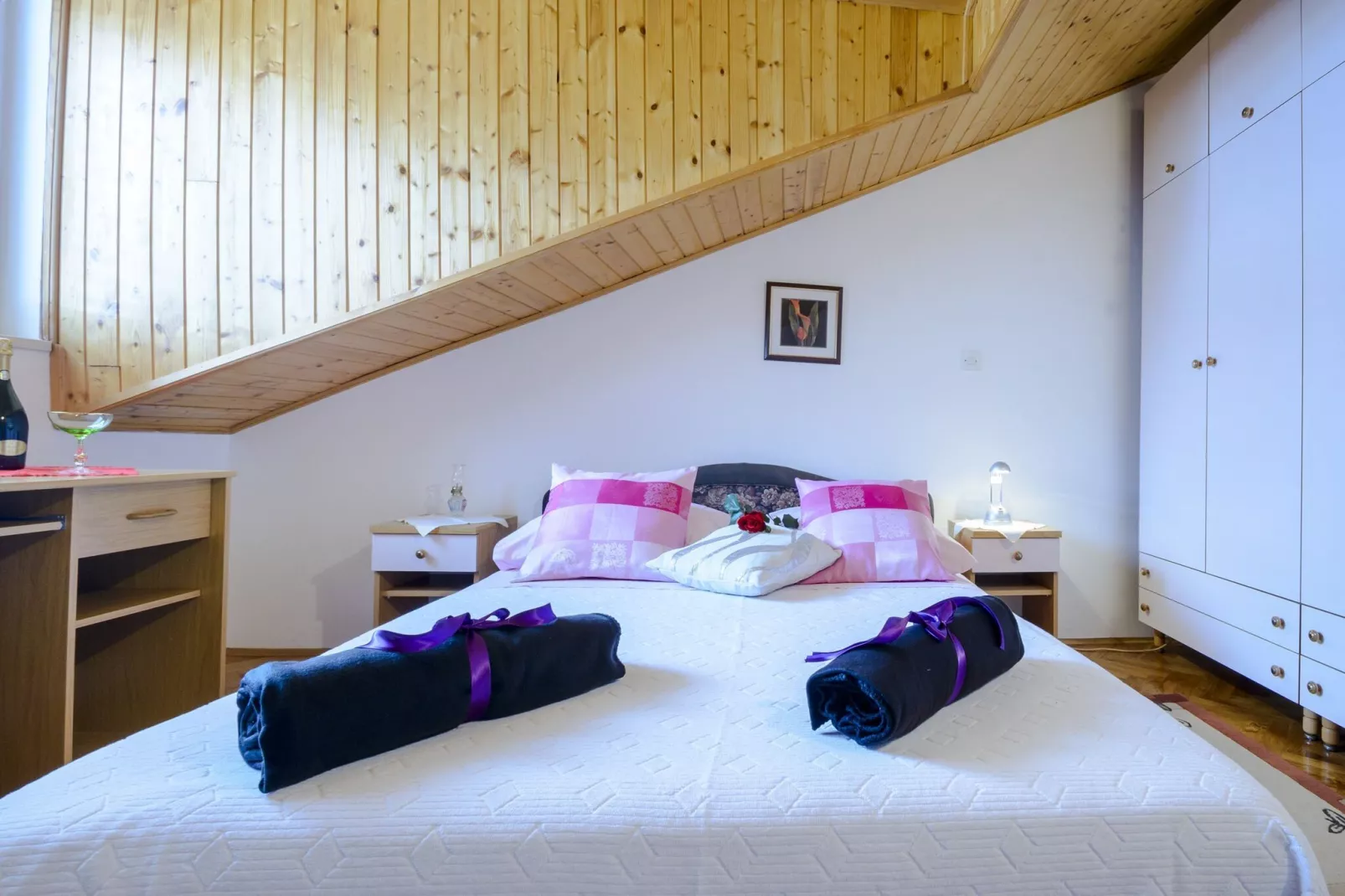 Apartment Matic - Two-Bedroom Apartment-Chambre