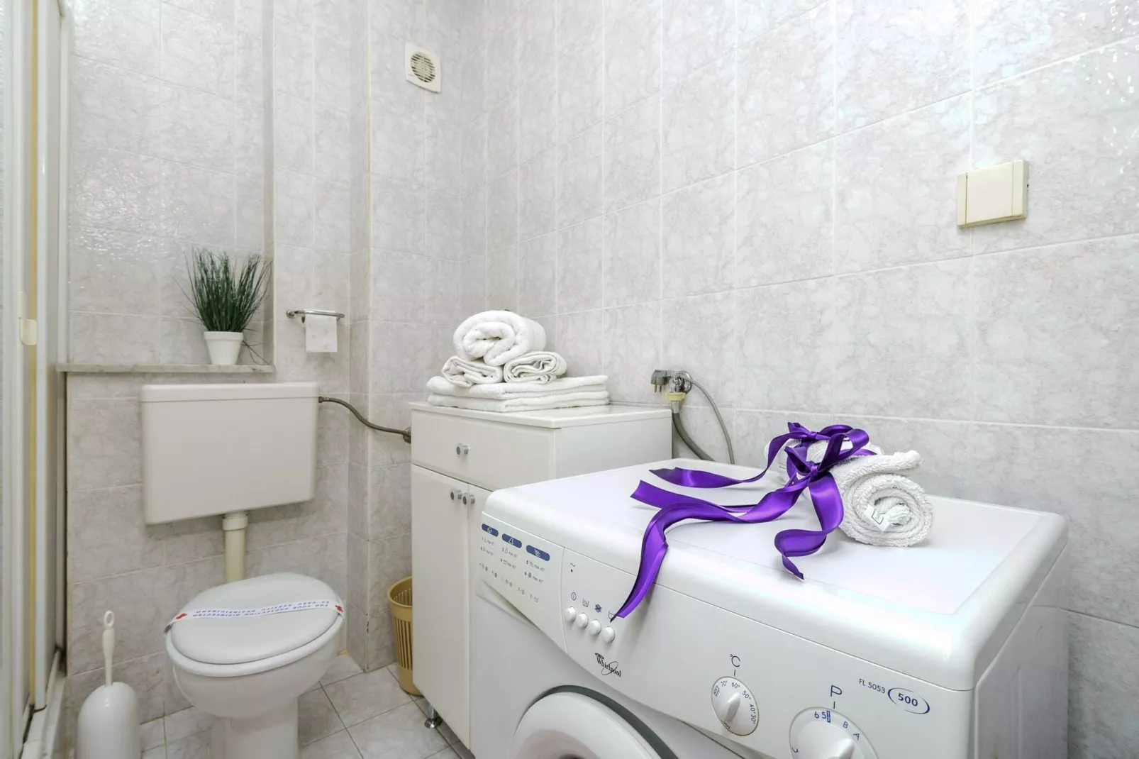 Apartment Matic - Two-Bedroom Apartment-Salle de bain