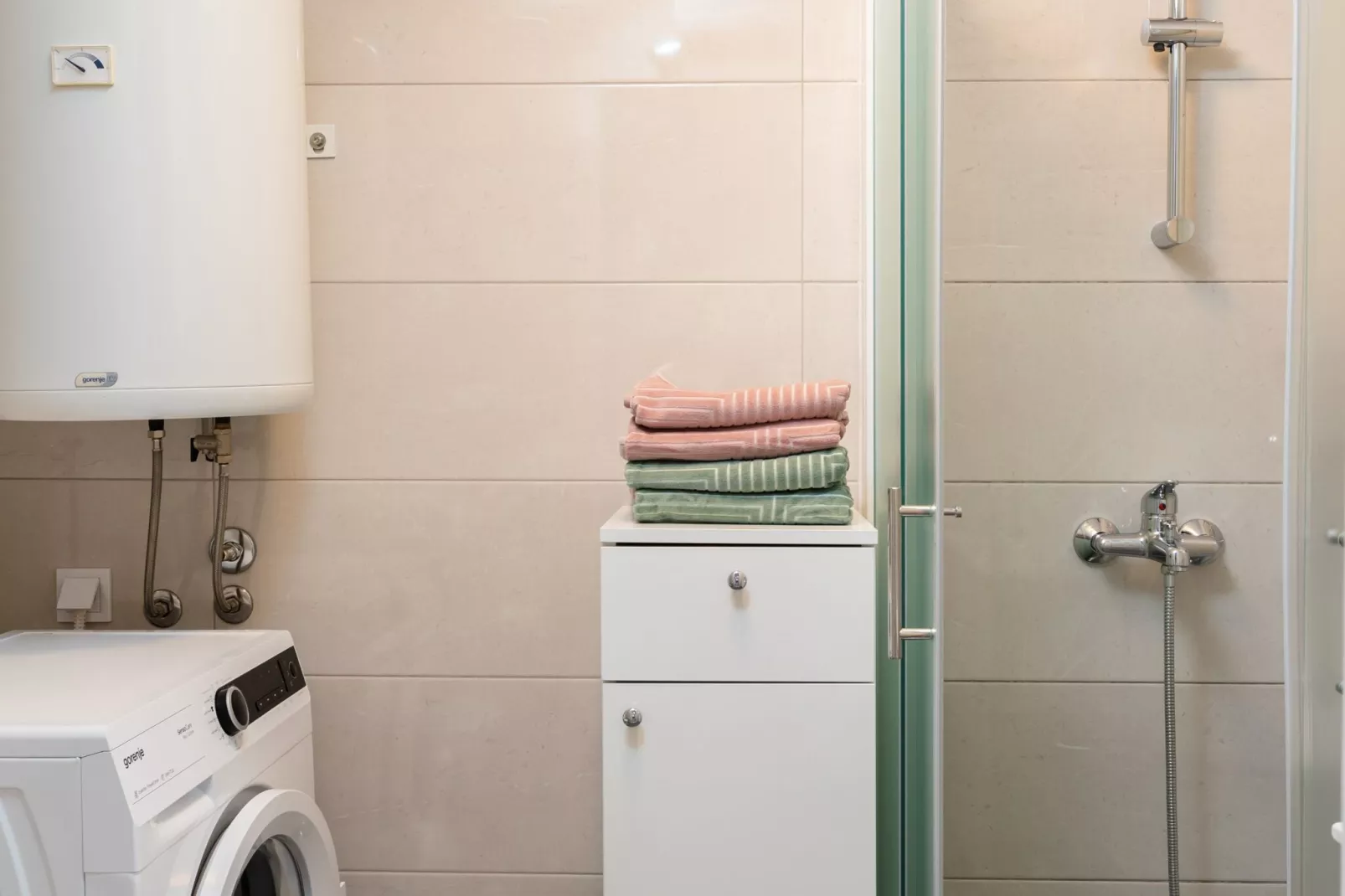 Apartments Katarina - Two-Bedroom Apartment (4 Adults) - Između Ribnjaka Street no.1 - #3-Bathroom