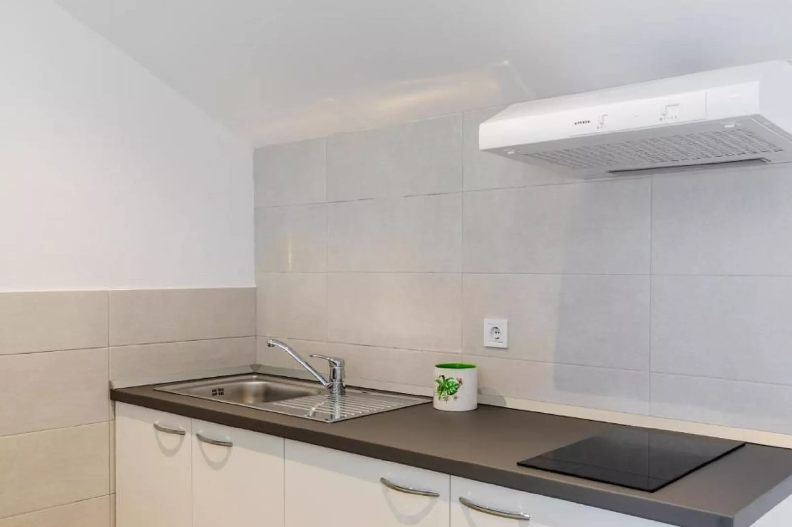 Apartments Katarina - Two-Bedroom Apartment (4 Adults) - Između Ribnjaka Street no.1 - #4-Cuisine