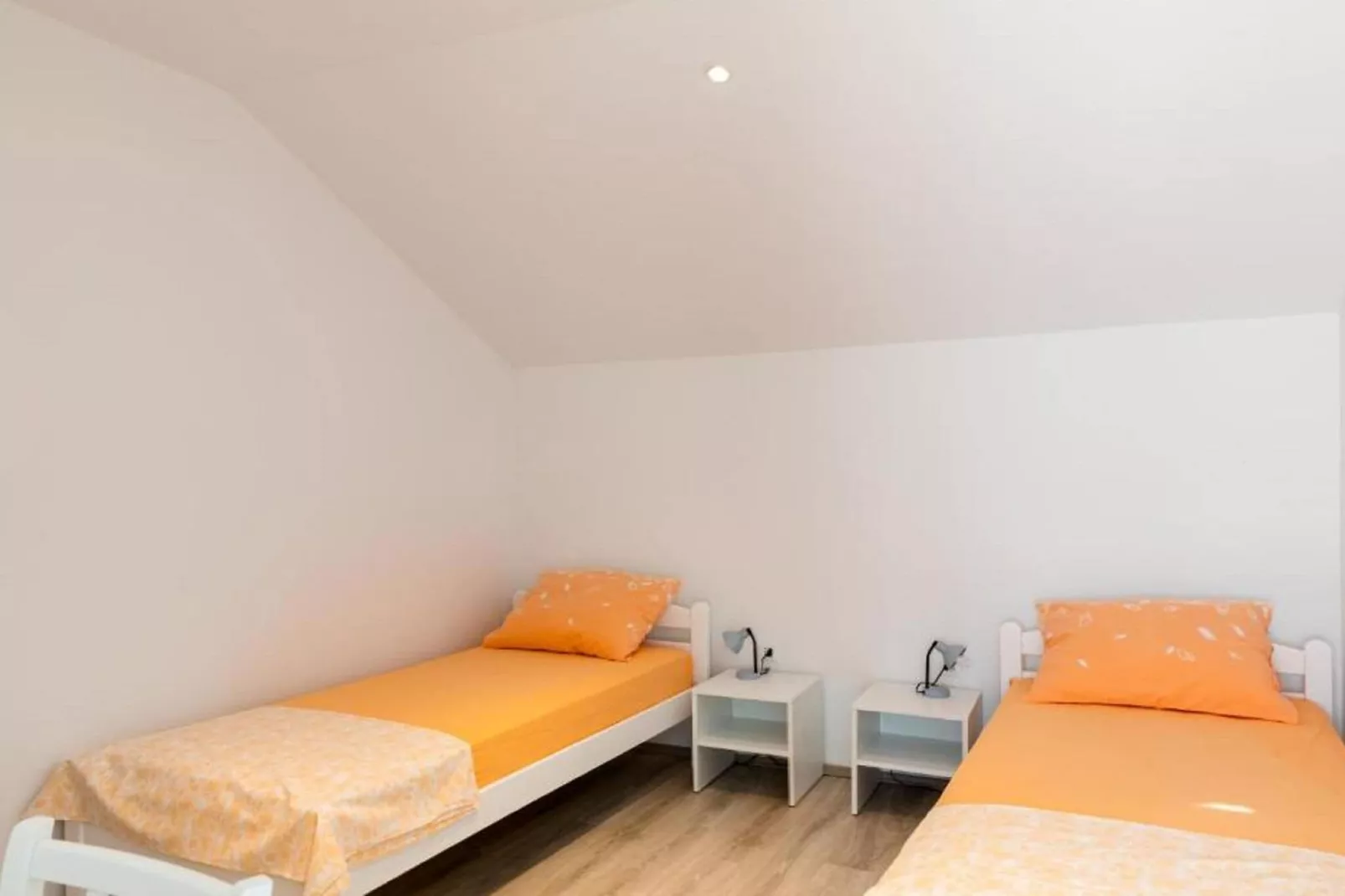 Apartments Katarina - Two-Bedroom Apartment (4 Adults) - Između Ribnjaka Street no.1 - #4-Chambre