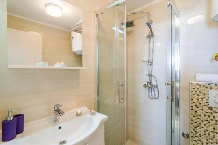 Apartments A&M - Studio with Terrace and Sea View (A2)-Bathroom