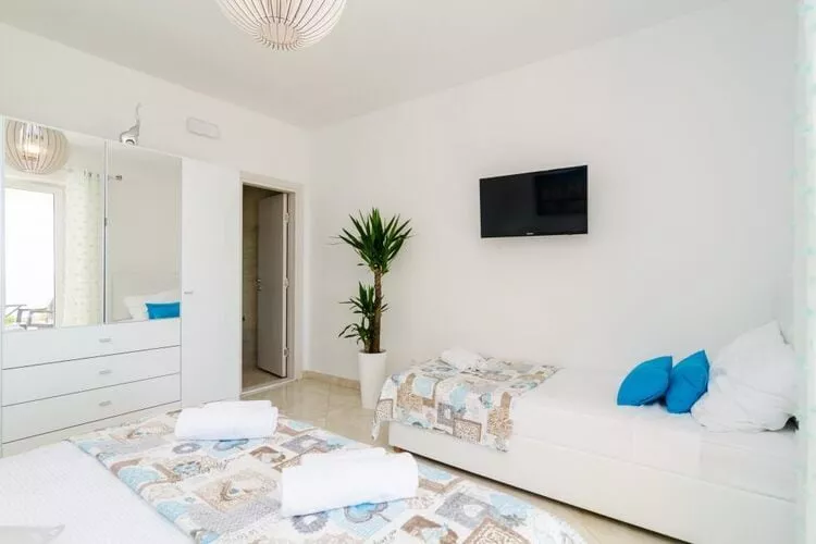 Apartments A&M - Studio with Terrace and Sea View (A3)-Living room