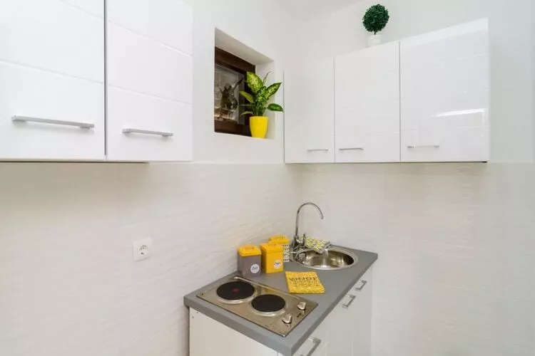 Apartments A&M - Studio with Terrace and Sea View (A3)-Kitchen