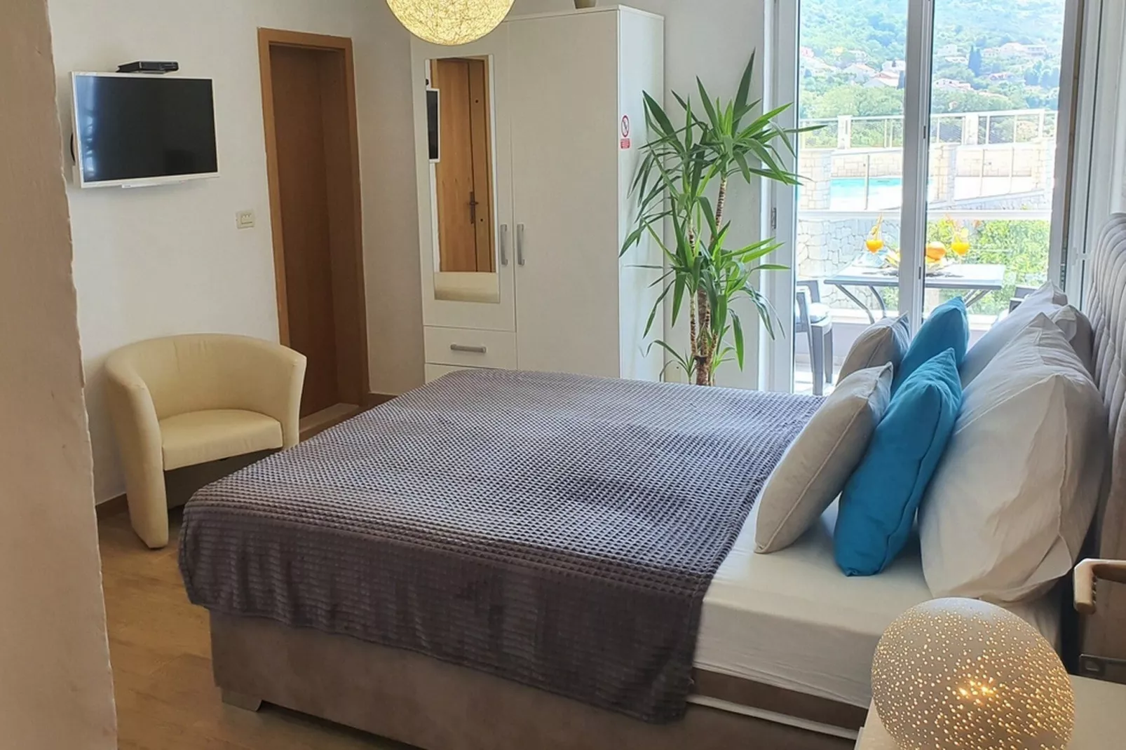 Apartments A&M - Studio with Balcony and Sea View (A4)-Schlafzimmer