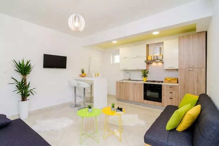 Apartments A&M - One-Bedroom Apartment with Balcony and Sea View (A1)-Kitchen