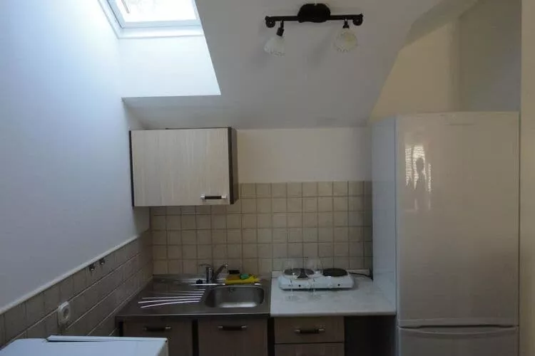 Apartments Marija Slano- Two-Bedroom Apartment with Balcony and Sea View - 2 (B)-Kitchen