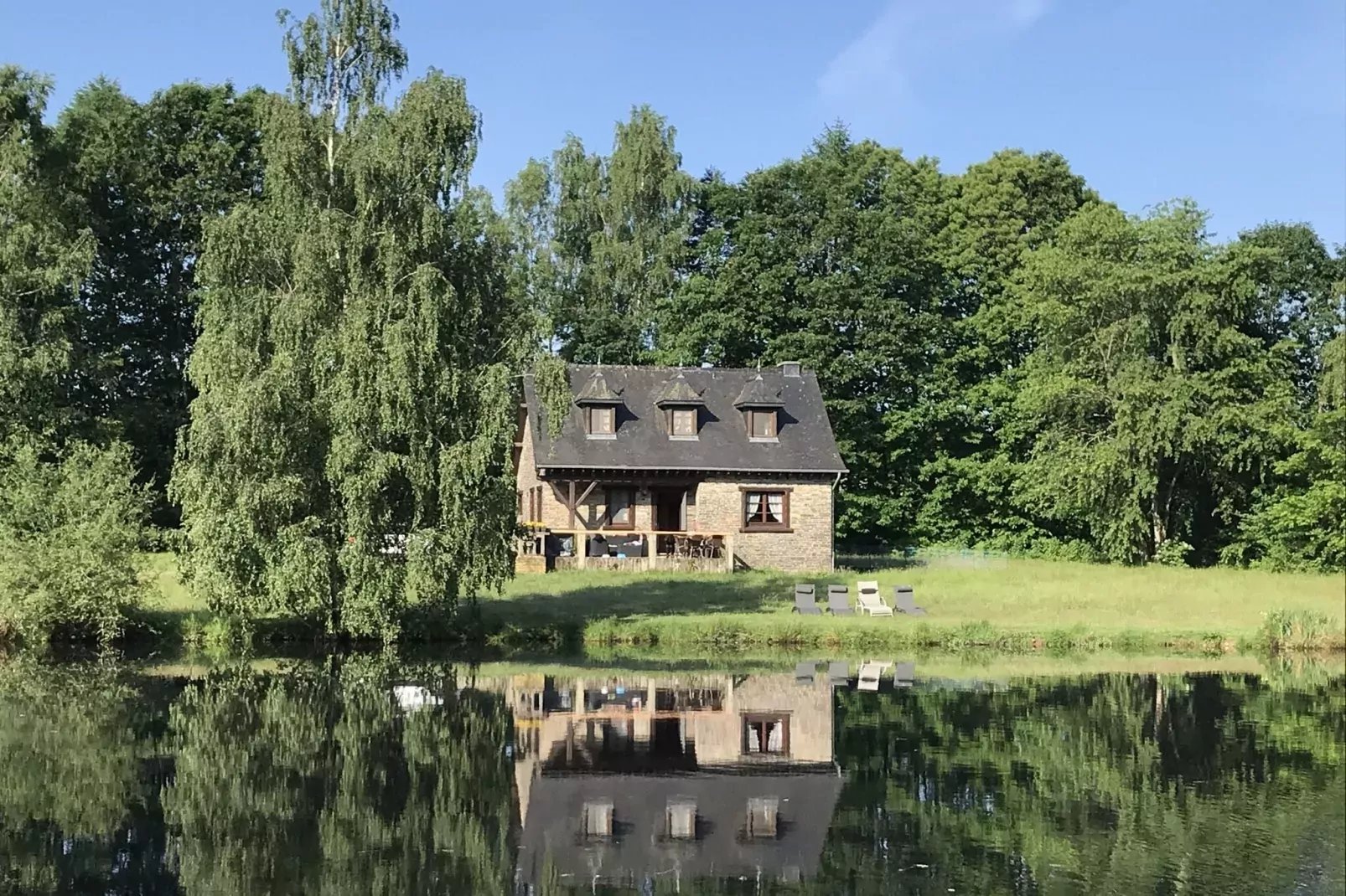 Domaine du Pichoux-Areas summer 1km