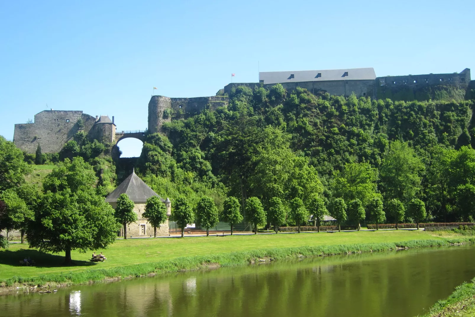 Domaine du Pichoux-Areas summer 20km