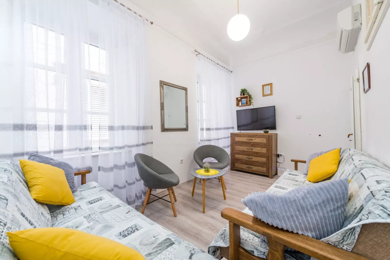 Old Town Finest - Two-Bedroom Apartment (4+2 Adults) - Lucarica 4 Street (First floor)-Intérieur