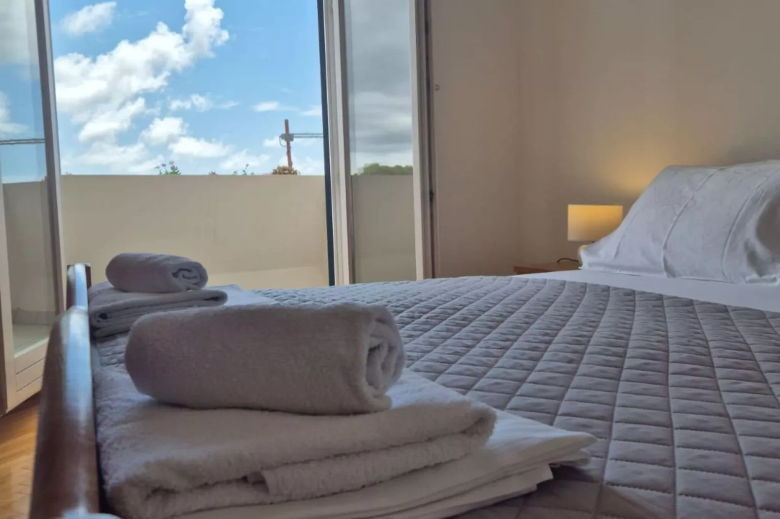 Apartment Mia - Two-Bedroom Apartment with Balcony and Sea View-Bedroom