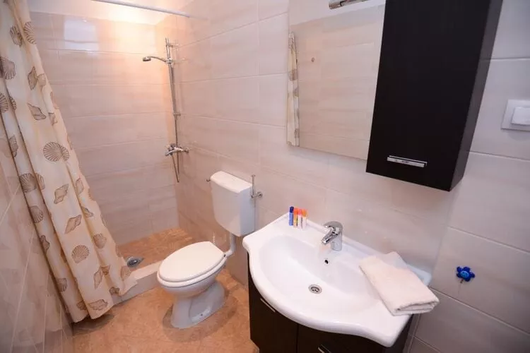 Apartments Ševelj - Comfort Studio With Shared Terrace And Sea View-Bathroom
